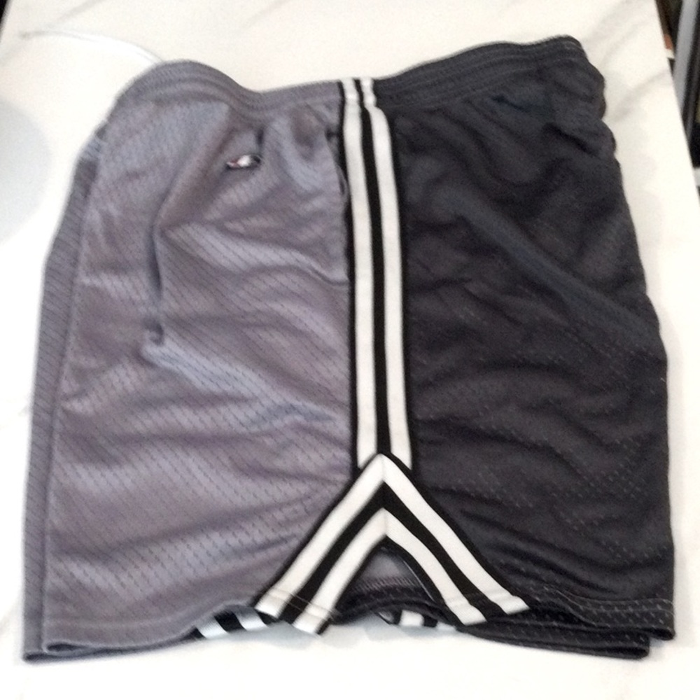 Champion men’s athletic shorts, medium